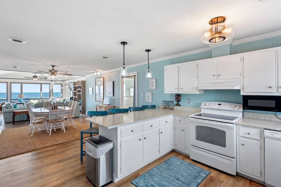 SN0918: Zane's Beach House l Overview