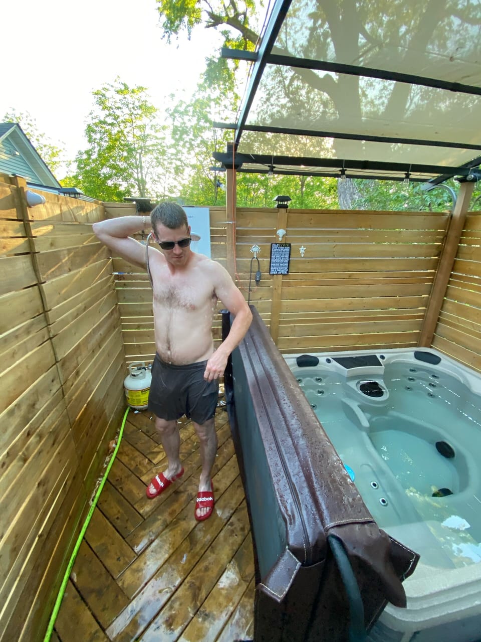 Outdoor spa tub