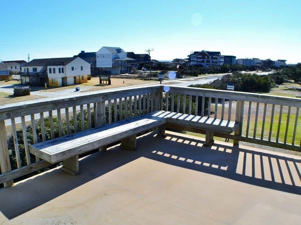SN426 The Light House Sun Deck