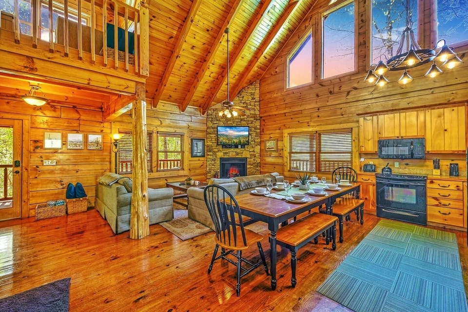 Open layout kitchen and living room