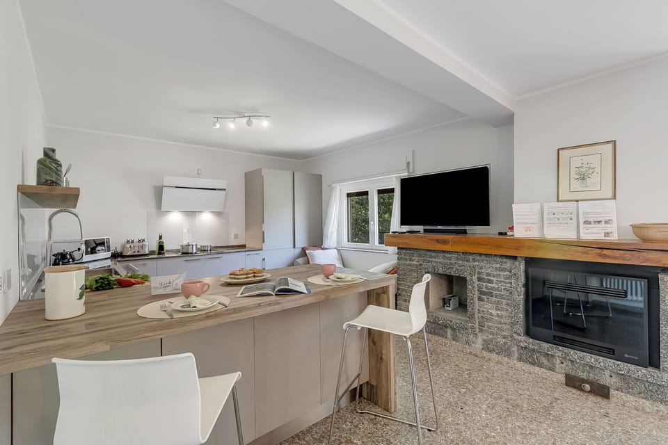 Kitchen and dining area