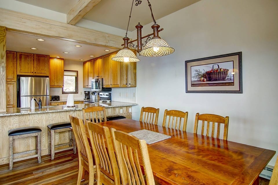 Seating options at both the table and the kitchen bar