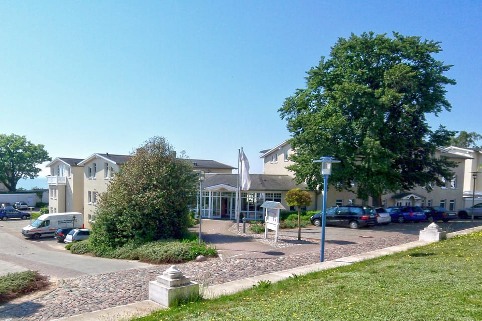 Terrace, free use of the AHOI adventure pool and sauna - Sea view apartment 44 Apartment in Mecklenburg-Vorpommern, Germany