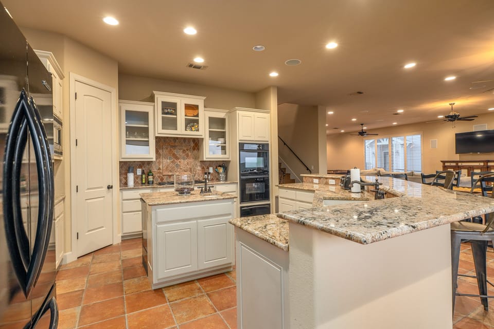 Fully equipped kitchen with all cooking and dining essentials