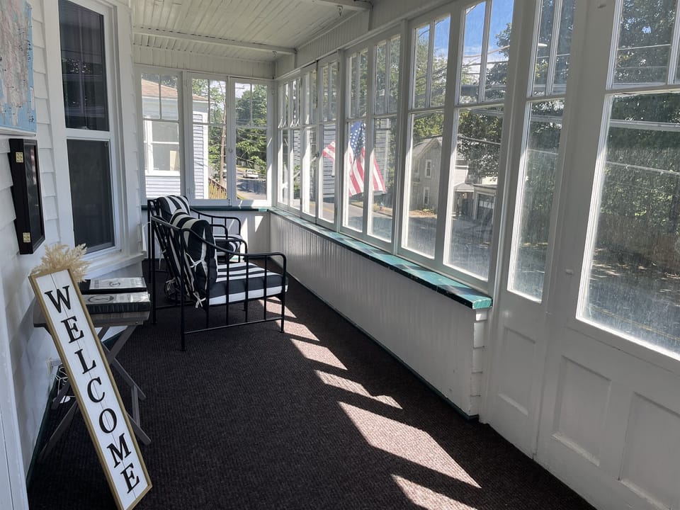 Chestnut Ridge sunporch