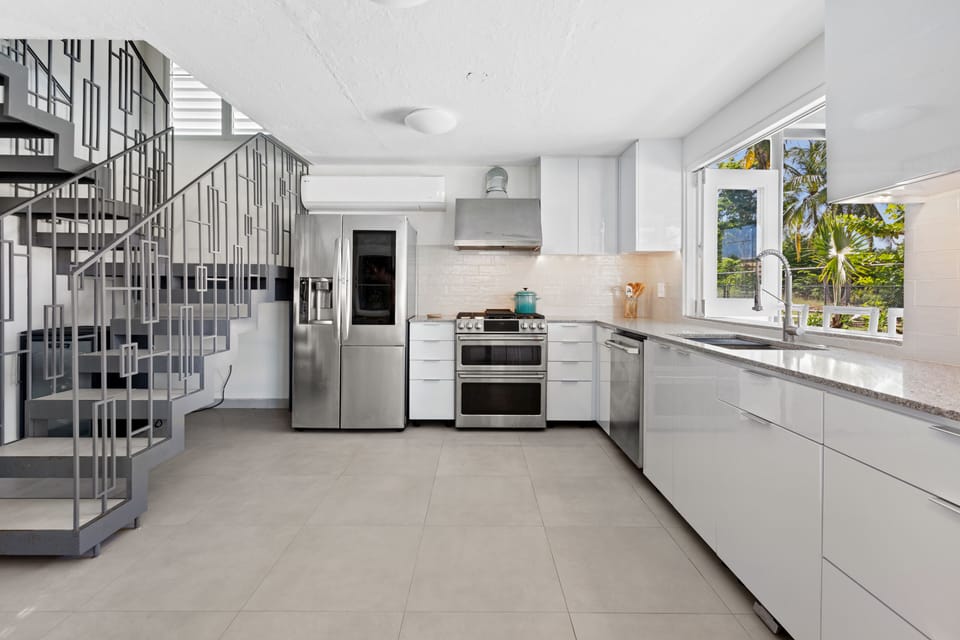 Air Condition Conveniently Available for Kitchen and Dining Room