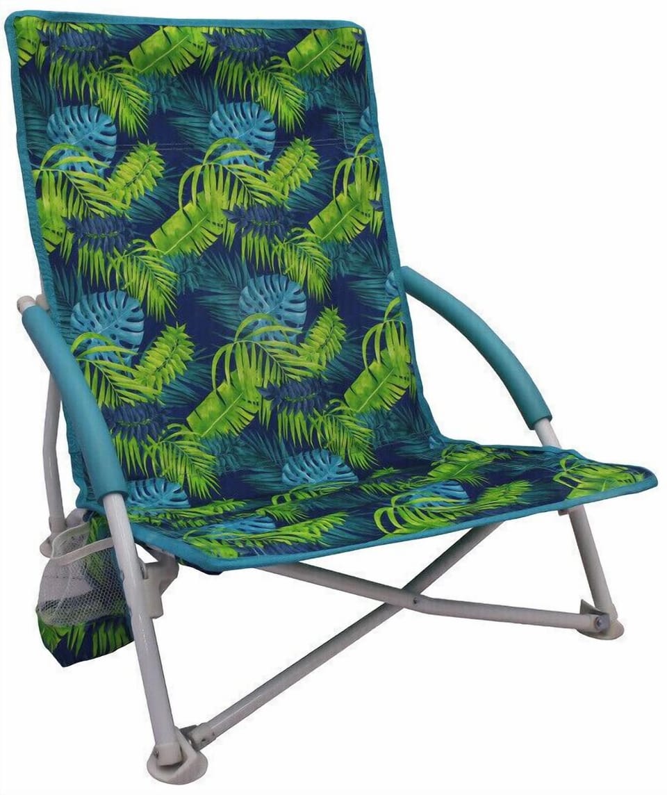 Grab these cool chairs on your way to beach!