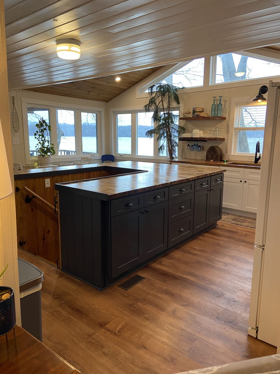 Kitchen island