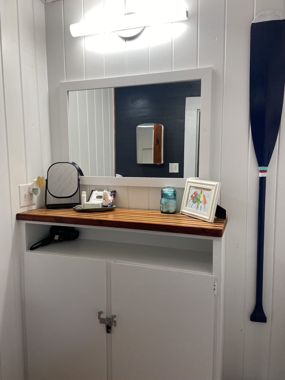 Downstairs Bathroom dressing table