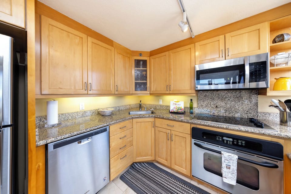 Kitchen - Newer higher-end stainless steel appliances come with this fully-equipped kitchen.