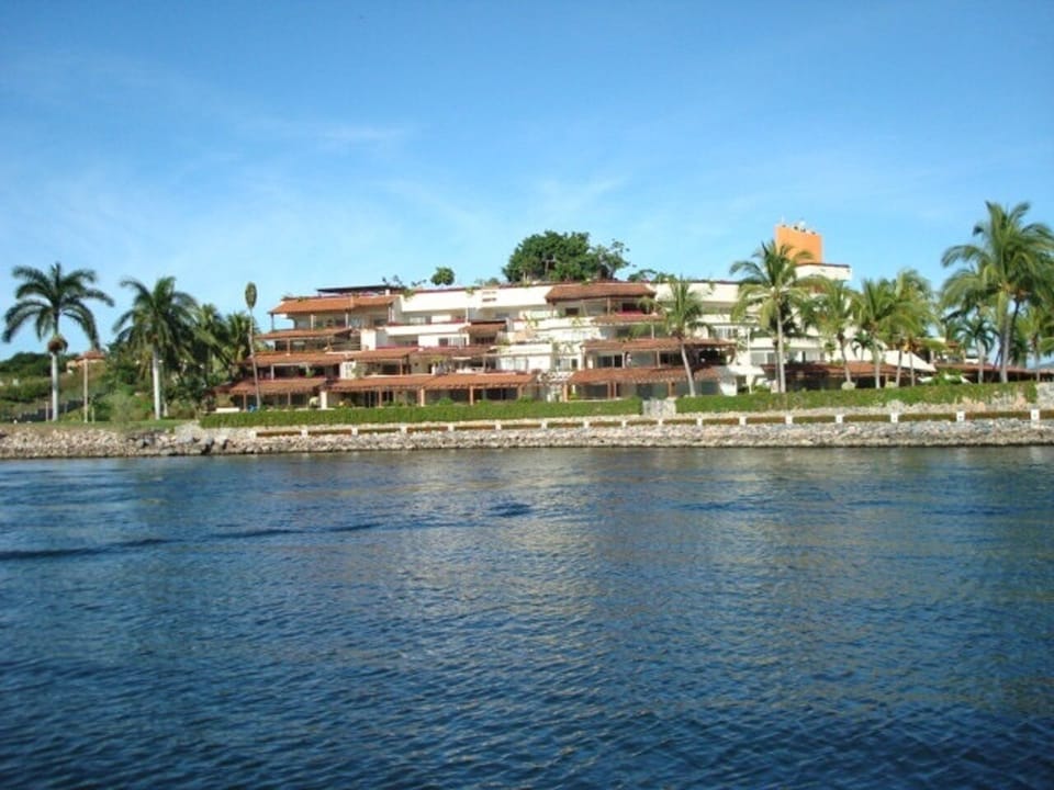 Isla Alegres as seen from the Marina
