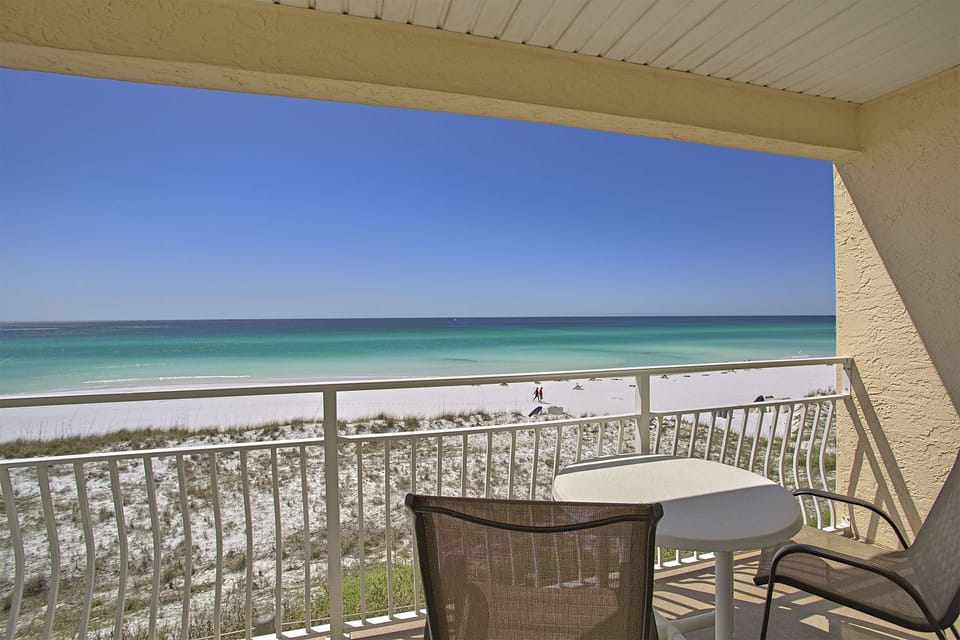 21-Crystal-Sands-201B-Balcony