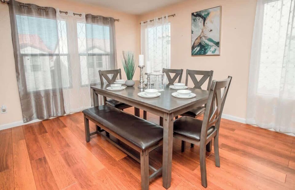 Gather around the dining room table for a family dinner!