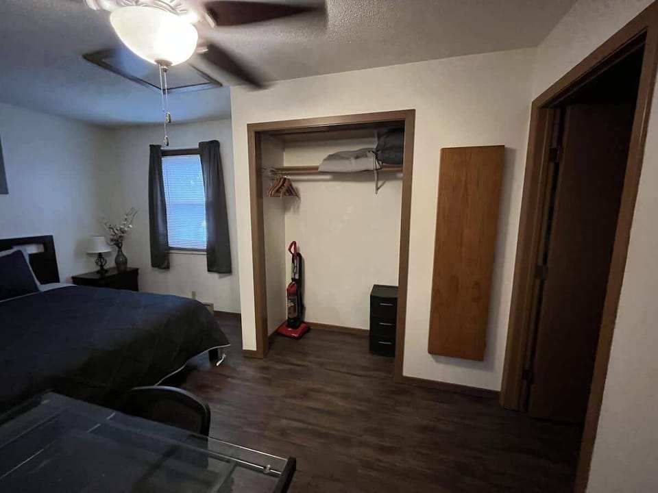Bedroom - Closet