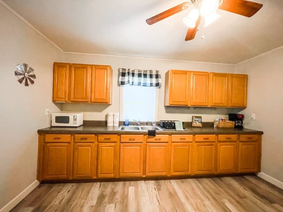 Large Kitchen