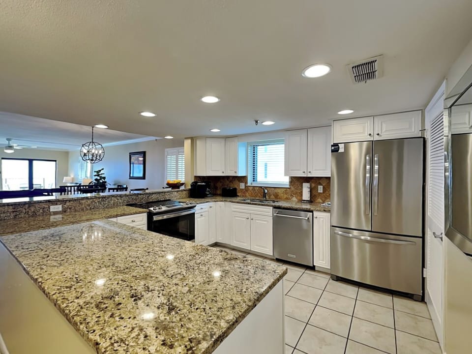 Kitchen - Modern Appliances