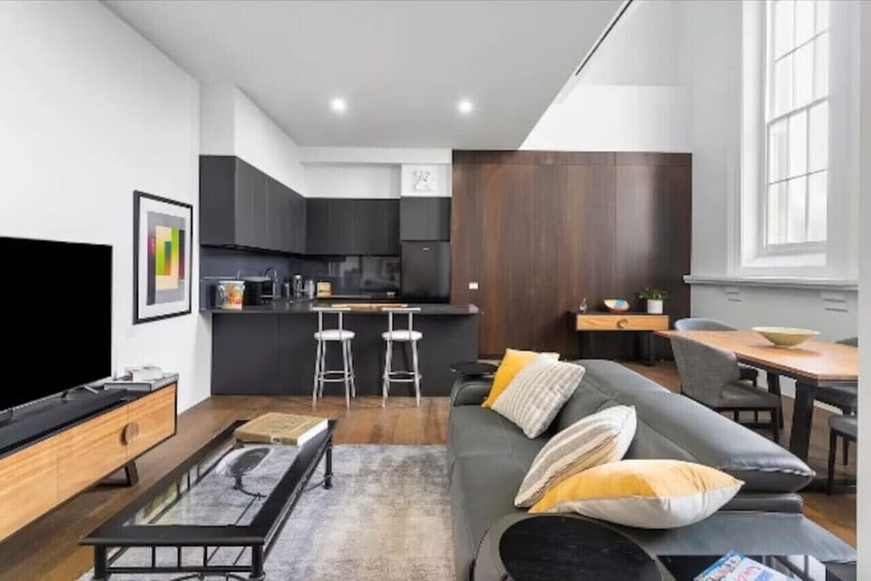Light filled open plan living & dining just perfect