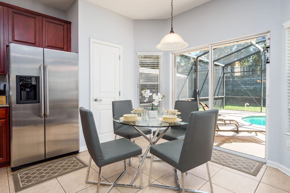 Breakfast nook 