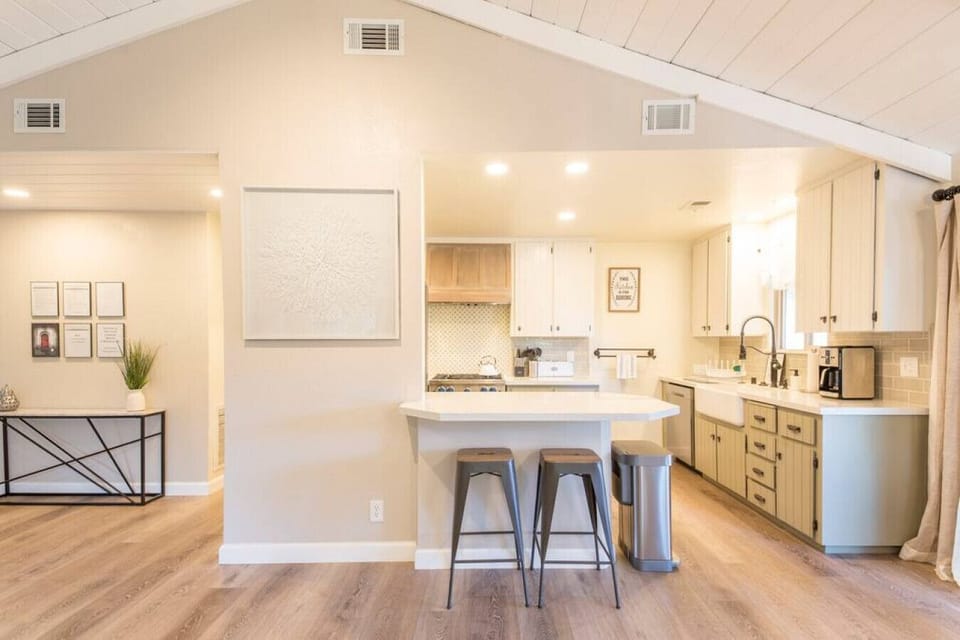 Open kitchen, perfect for connecting with friends and family while preparing food!