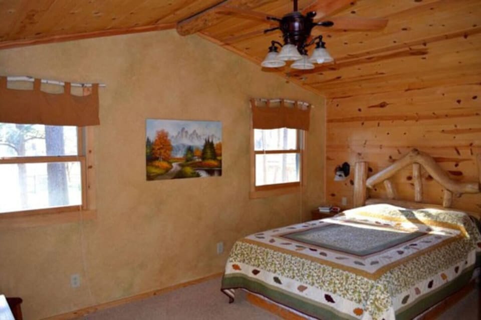 Upstairs queen bed