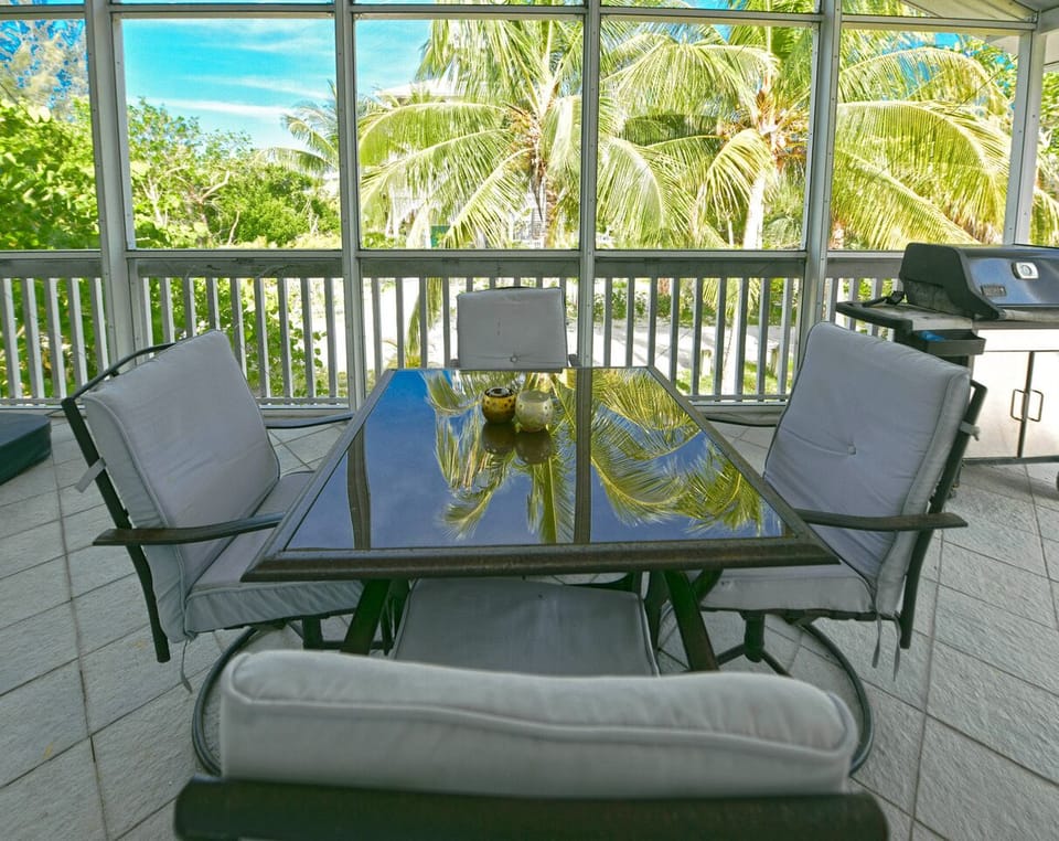 screened in porch