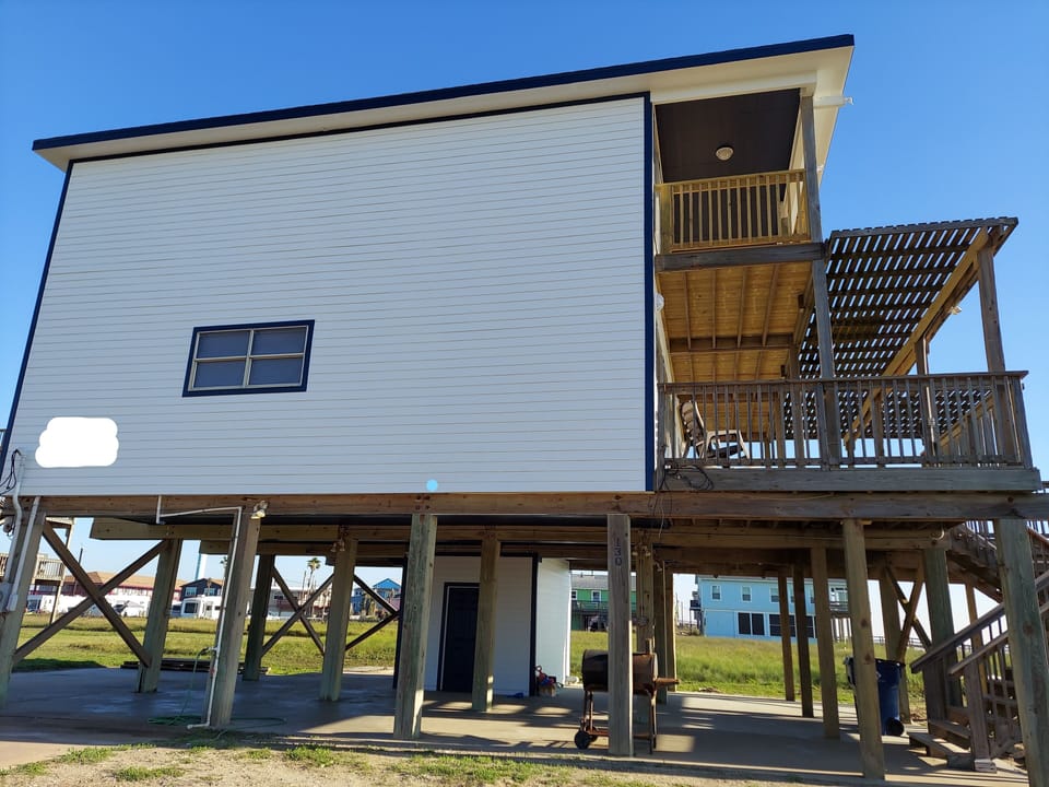 Brand-new siding and exterior paint!