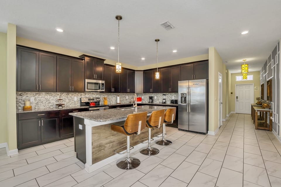 4733SleepyHollowDr_03