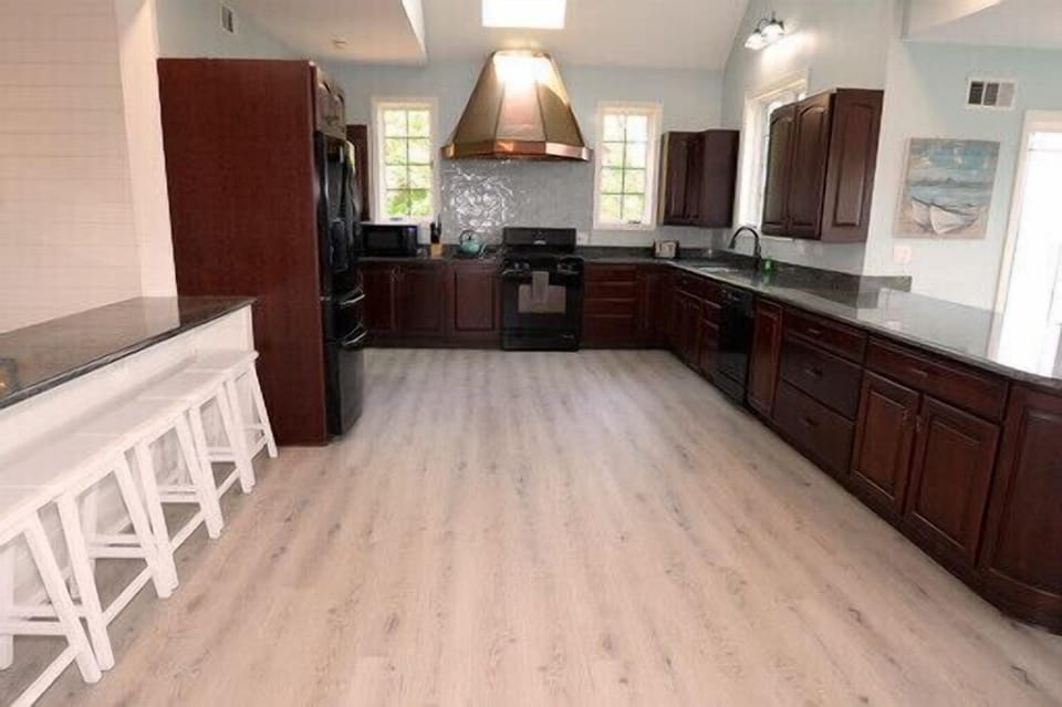 Two granite serving/seating areas. You can create a buffet for your group!! 