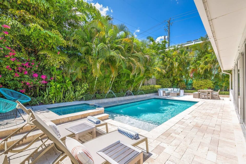 Lounging never looked so good!