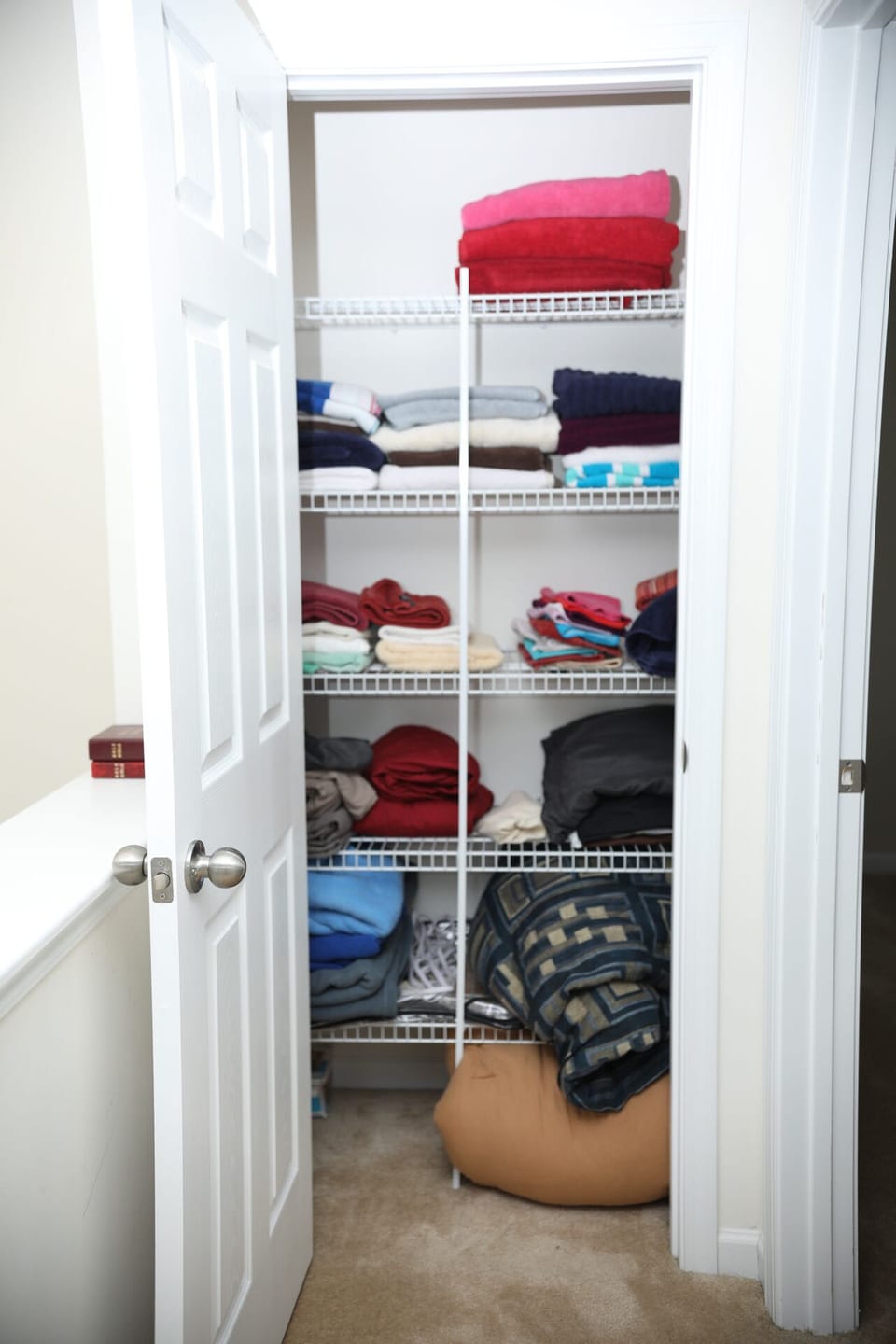 PLENTY OF LINEN AND TOWELS
