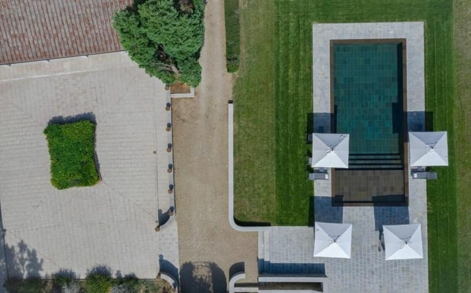 Amenities, Building Exterior, Facilities, Garden, Outdoor, Pool, Scenic View