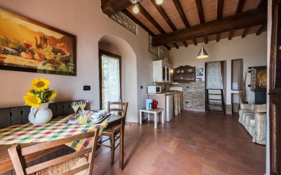 Amenities, Common Room, Dining Room, Facilities, Kitchen, Living Room