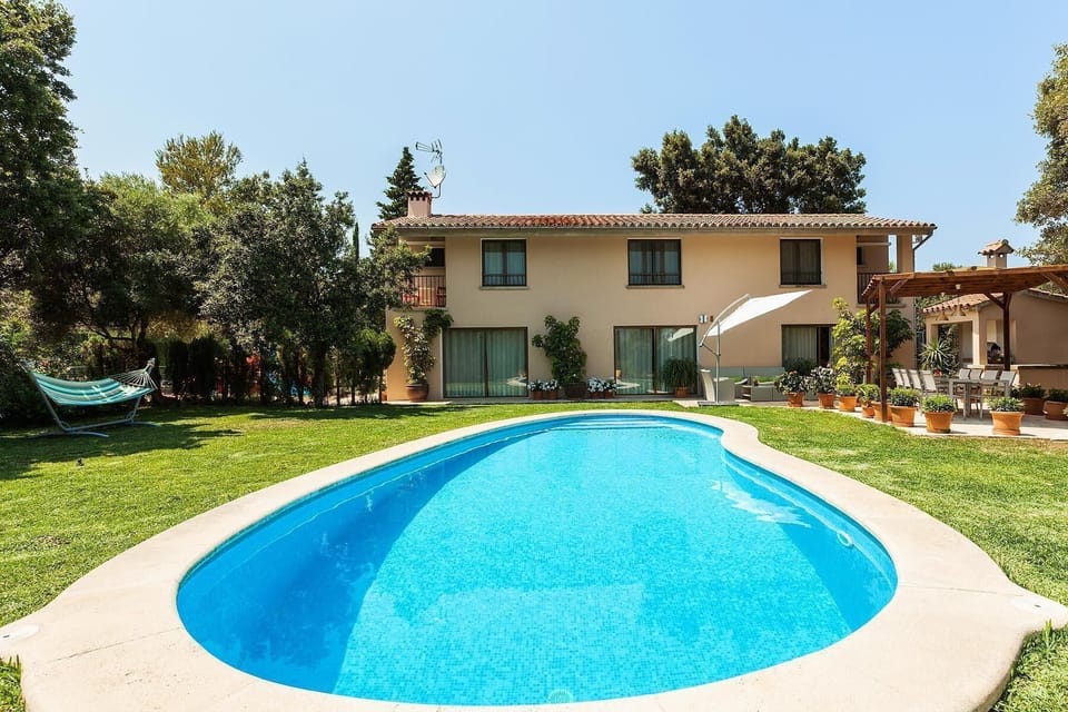 Pool. PISCINA VILLA CAN LLAMAS EN POLLENSA MALLORCA
