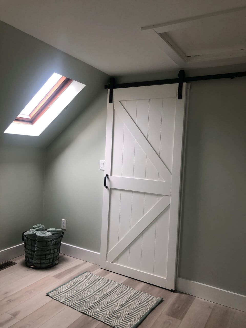 King size master bedroom