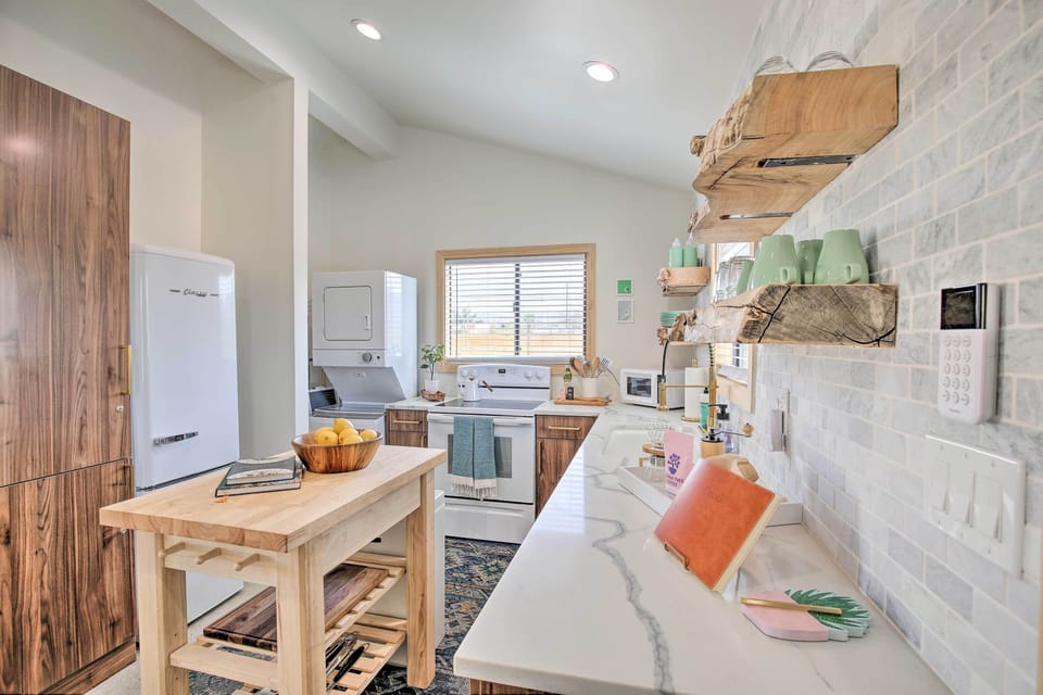 Kitchen | Fully Equipped