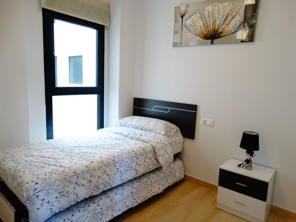 Twin bedroom