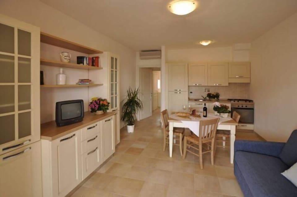 Two room on the first floor with terrace