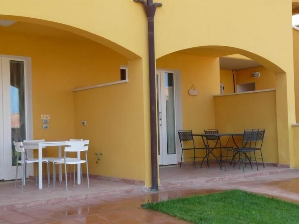 Two room apt on the ground floor with terrace