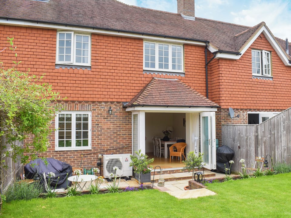 Exterior | Crown Cottage, Horsted Keynes