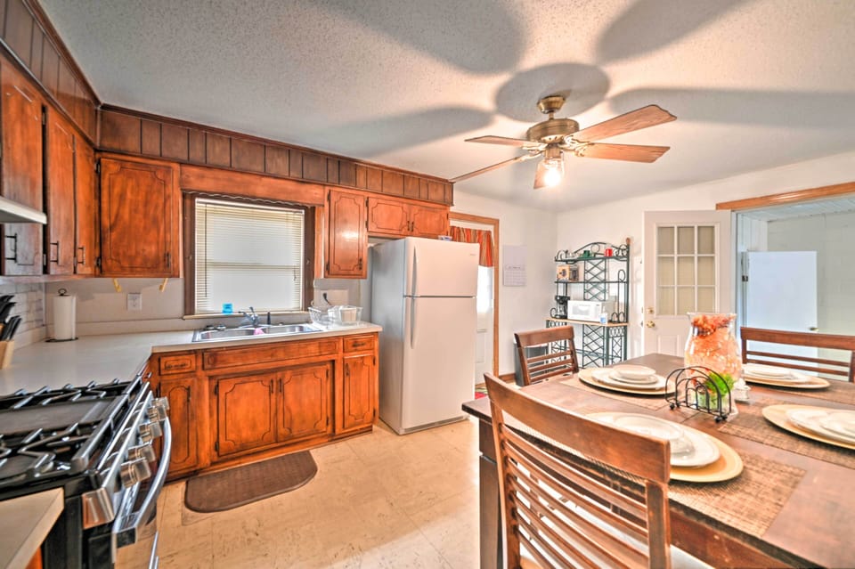 Well-equipped Kitchen | Drip Coffee Maker