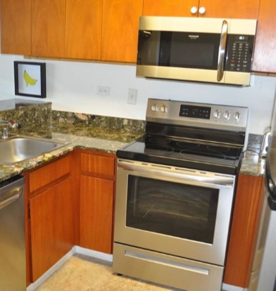 Full Kitchen