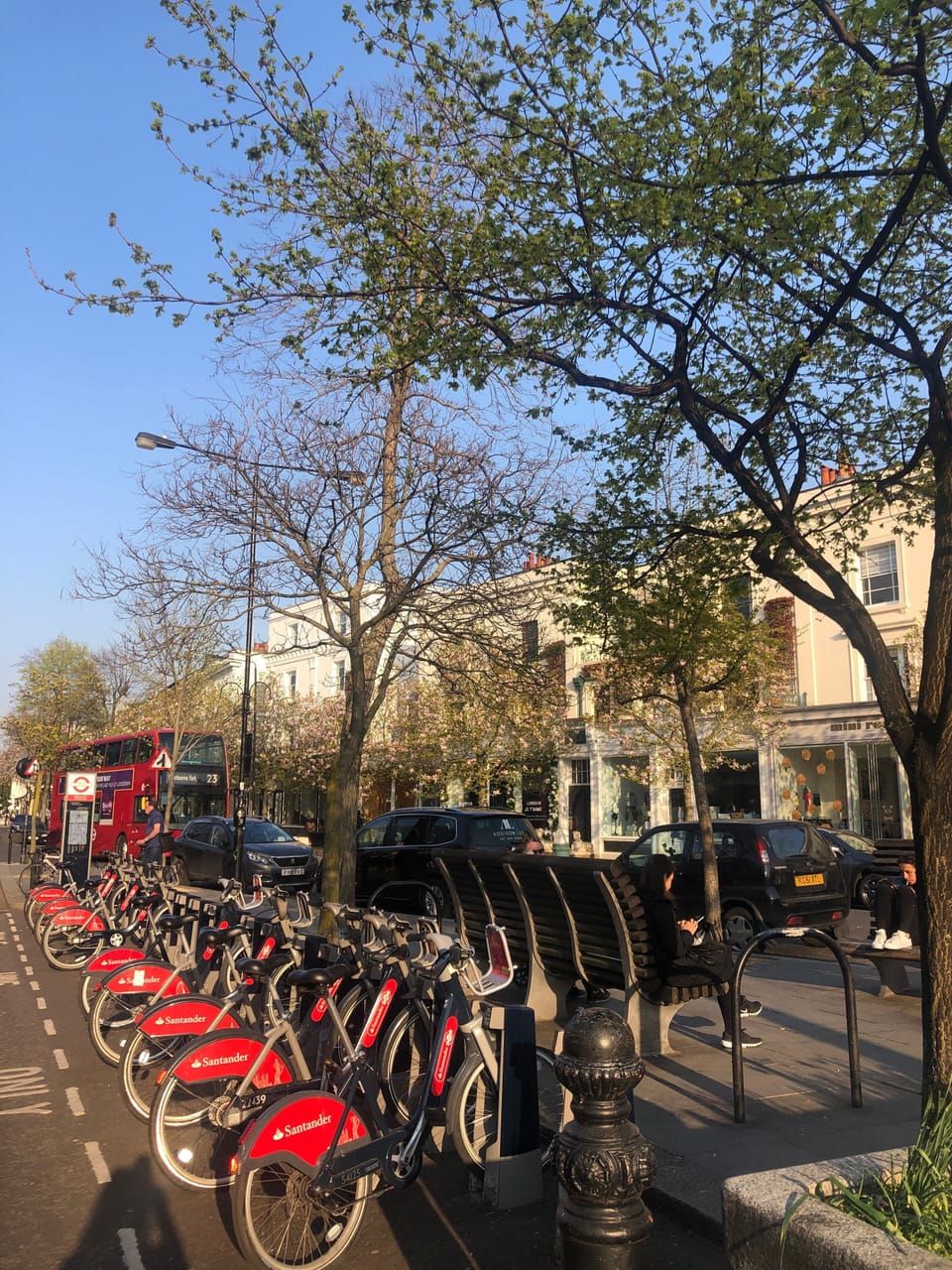 Westbourne Grove with it’s mix of high end boutiques, restaurants & cafes 
