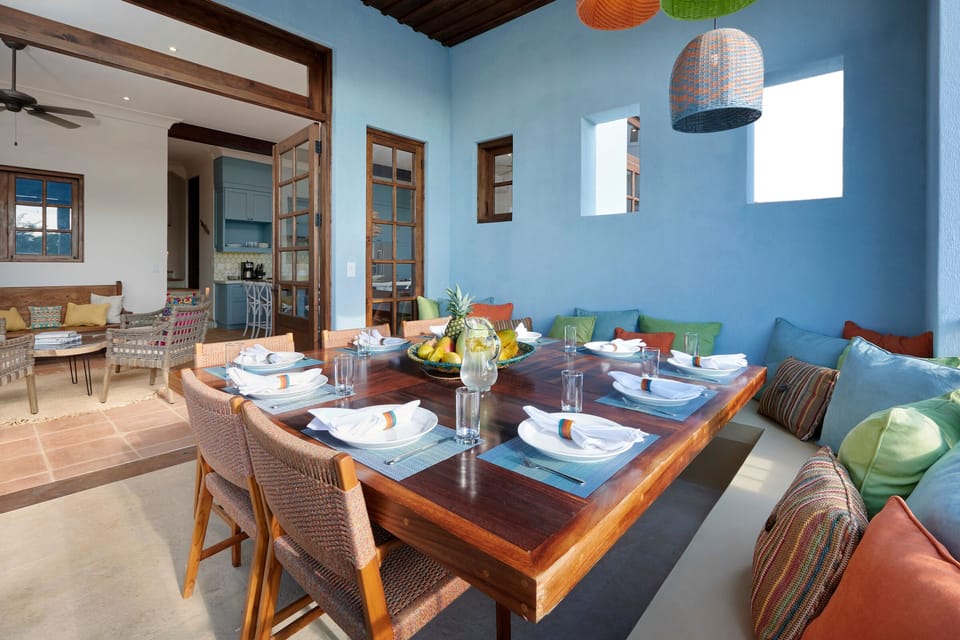 Oudtoor dining
