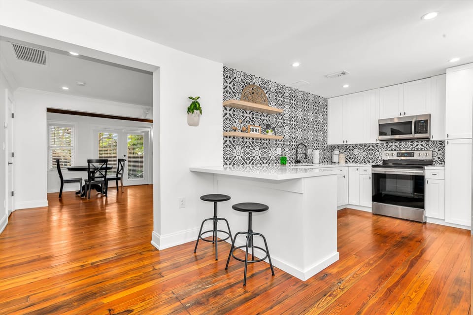 Welcome to Little Historic, your Fort Lauderdale home away from home!