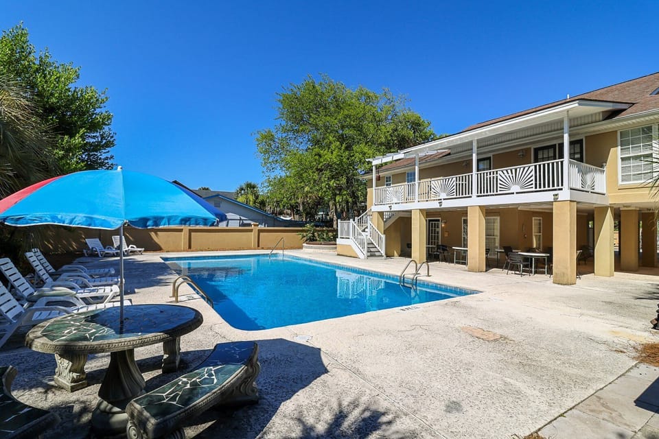 Pool area