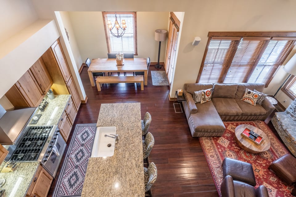 view of main room from loft