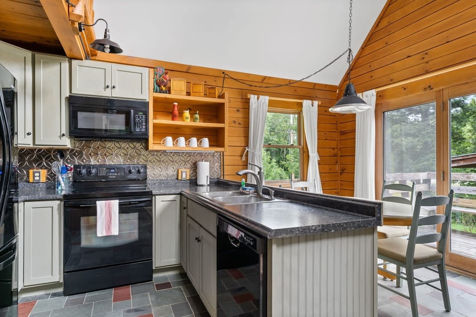 Kitchen  - Dishwasher