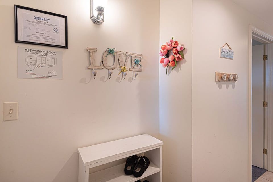 Captiva Bay 104 - Hall