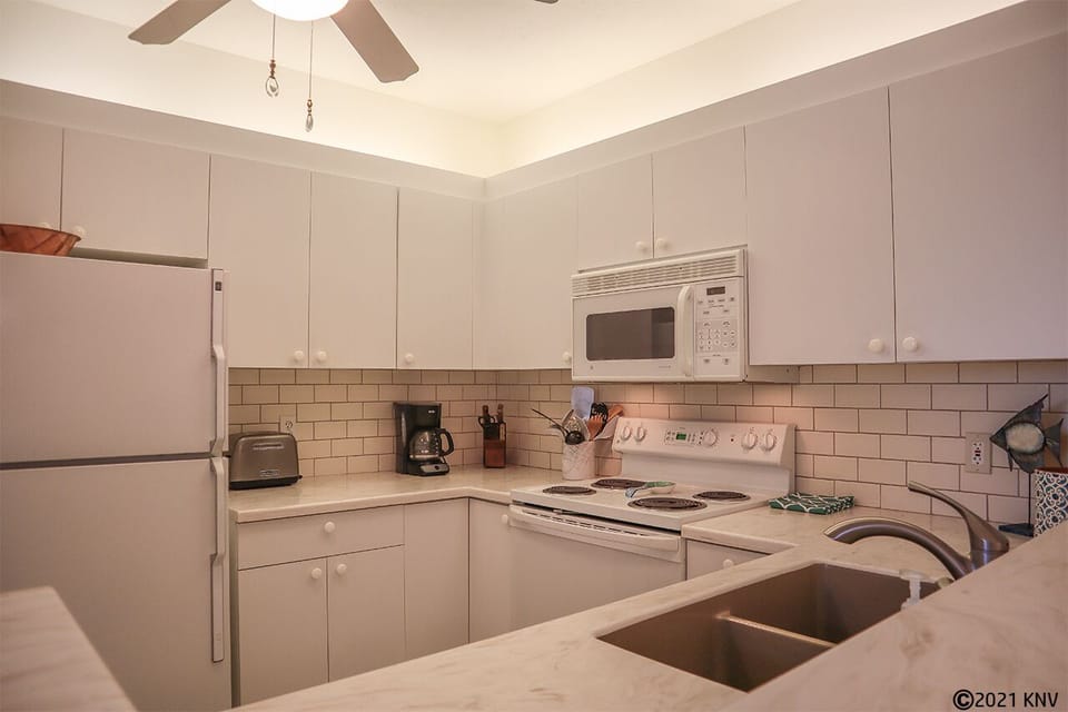 Kitchen at Captains Bay 302