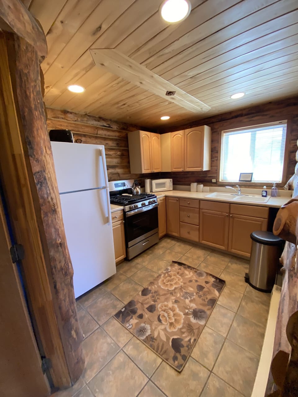 Fully stocked kitchen.
